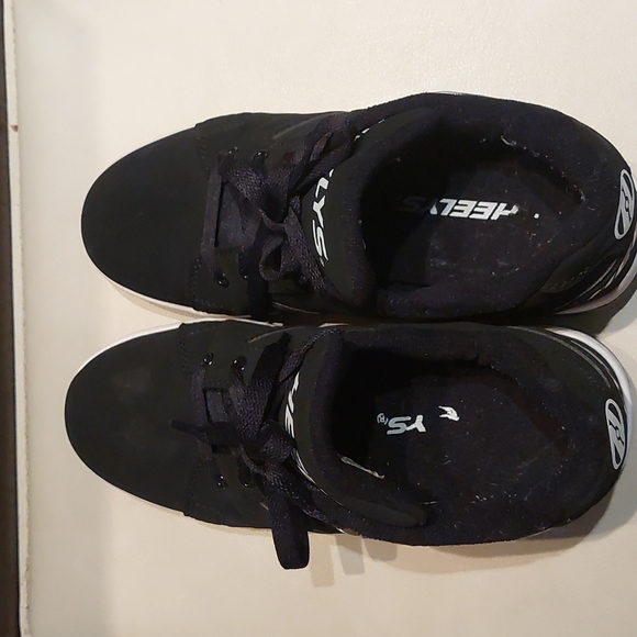 Heelys Propel 2.0 Black/White Ankle-High - Picture 4 of 9